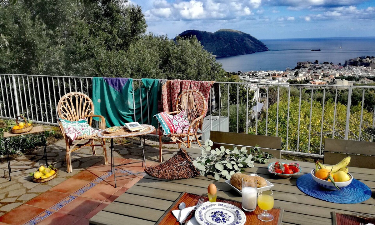 Monte Gallina Apartment | Lipara. Panoramic house in villa with swimming pool