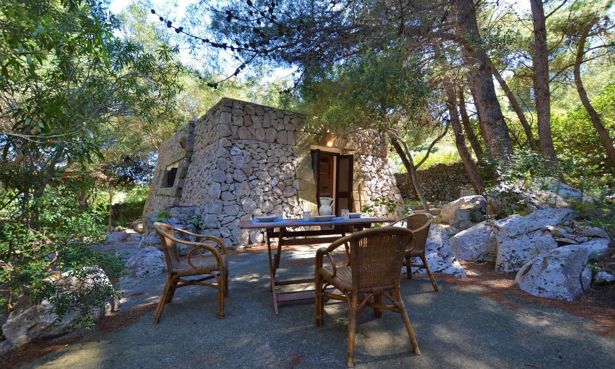 Castro Marina Cottage | Little trullo with private sea access (house E)