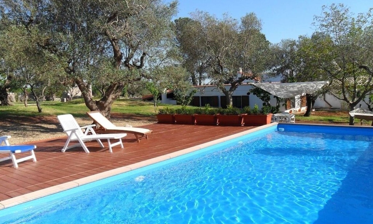 Alberobello House | Lots greenery 2 km from Alberobello Unesco heritage site unique and welcoming