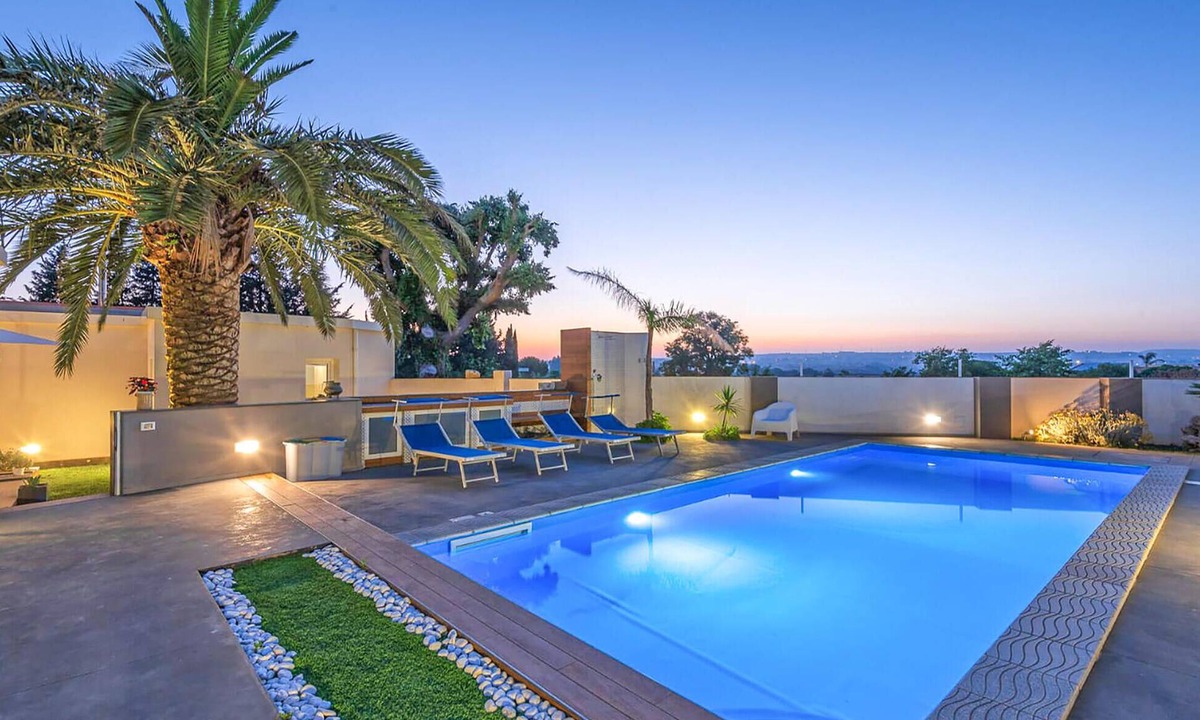 Ragusa House | Lovely home in Ragusa with private swimming pool, can be inside or outside
