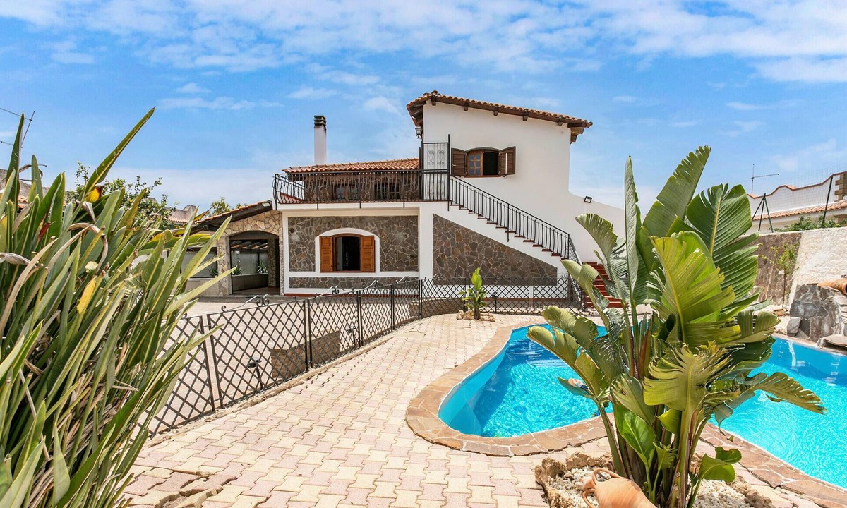 Fanusa House | Lovely home in Siracusa with WiFi