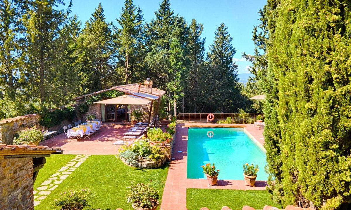 Castellina in Chianti Villa | Luxury Villa in Chianti with Winery up to 6 Guests
