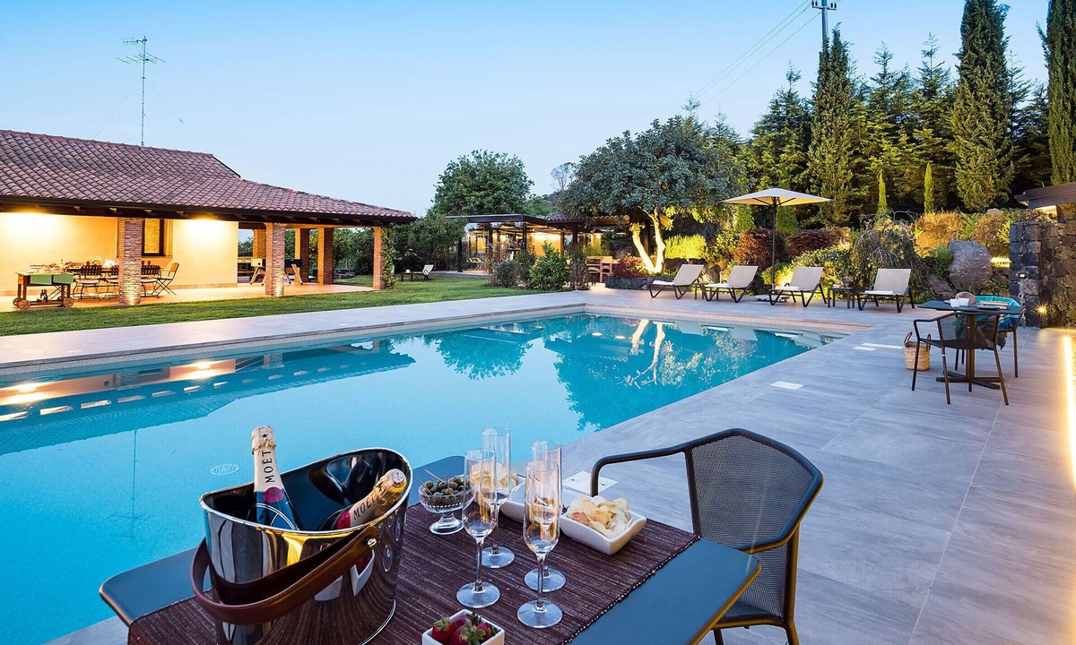 Viagrande Villa | Luxury villa with pool and gym near Etna, Sicily