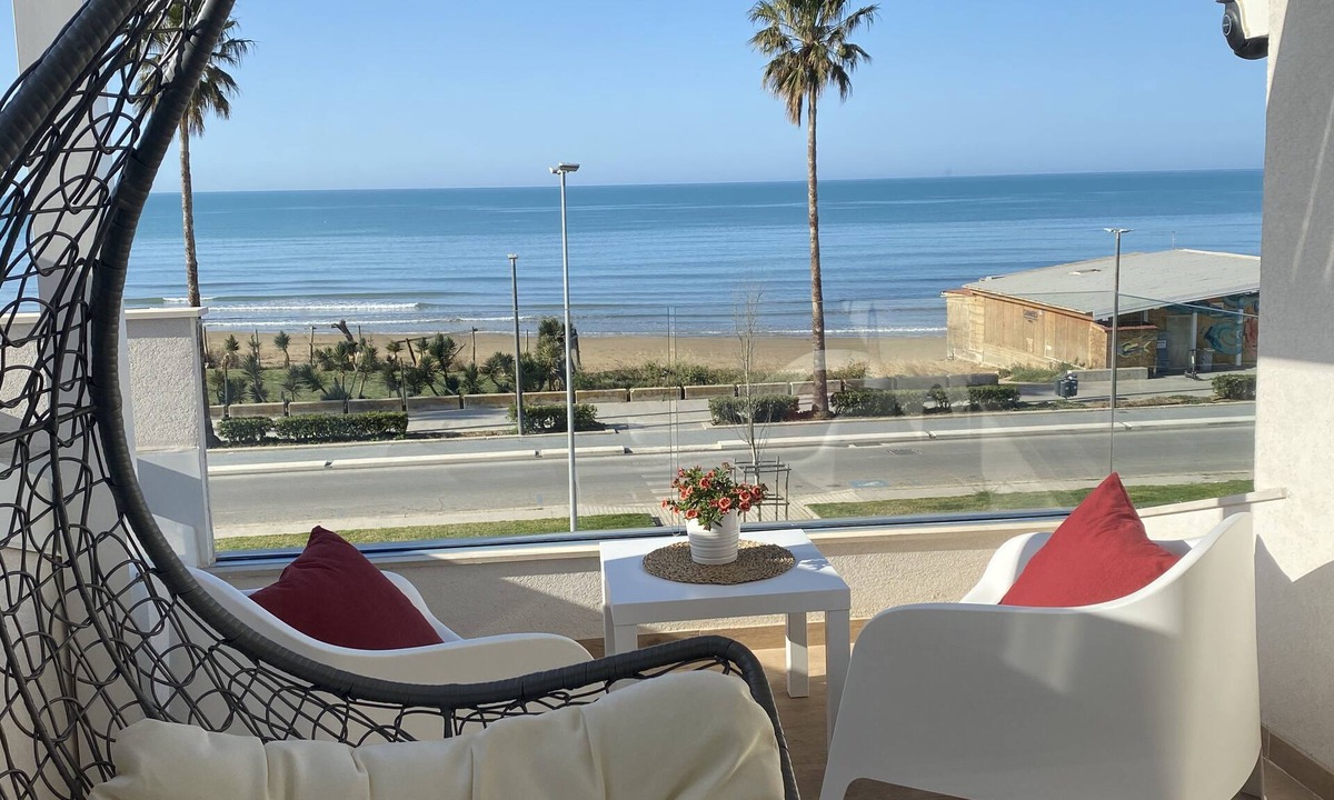 Marina di Ragusa Villa | Mare Ibleo, Seafront House, Opale Apartment