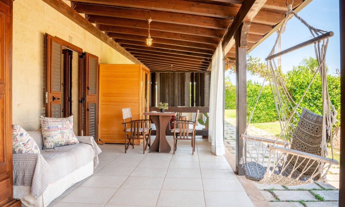 Carpignano Salentino Apartment | Masseria Giamarra Junior Suite Room with Shared Pool, Wi-Fi and Air Conditioning