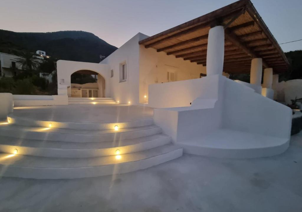 Lingua House | MIravilla Salina