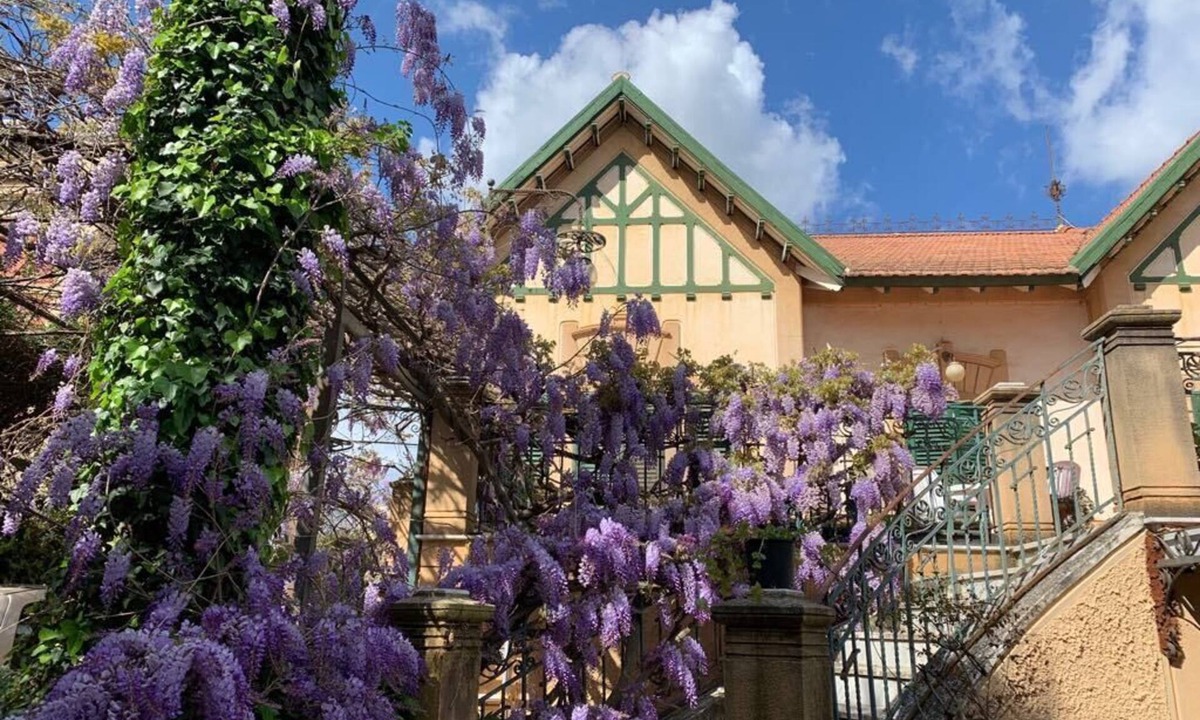 Mondello Apartment | Mondello Beach just 90 meters from the sea. Apartment in a Liberty style villa