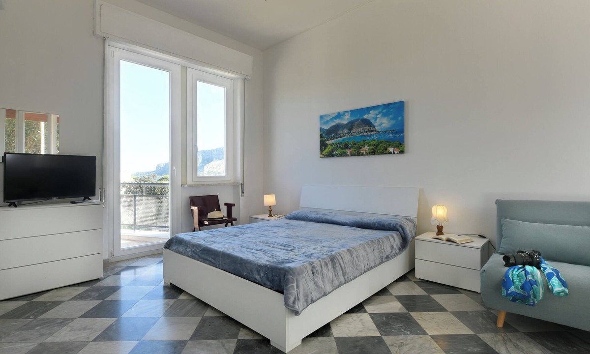 Mondello Villa | MONDELLO VACATION HOME VILLA ROSA