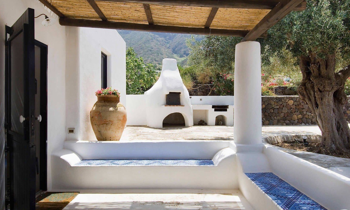 Pollara House | My rental Homes - Casa Mirabella with sea view, garden and large terraces-solarium