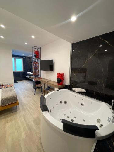 Villagonia Bed & Breakfast | Namuri Luxury Rooms