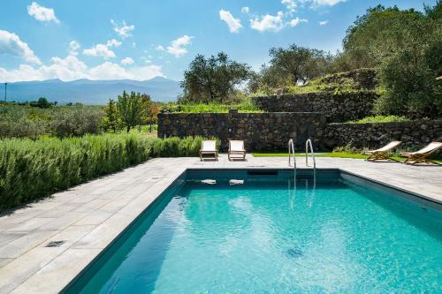 Rovittello Villa | Nerello Mascalese