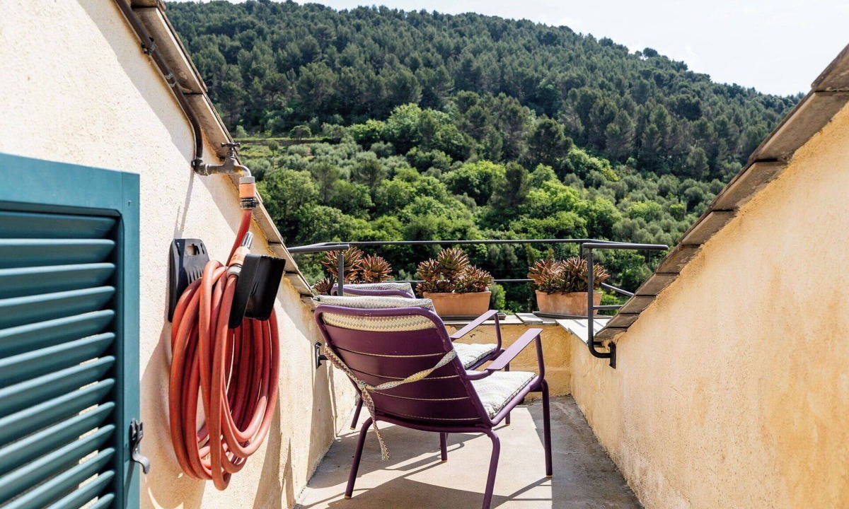 San Bartolomeo al Mare House | Nice apartment in villa for 4 people with WIFI, terrace, pets allowed and panoramic view