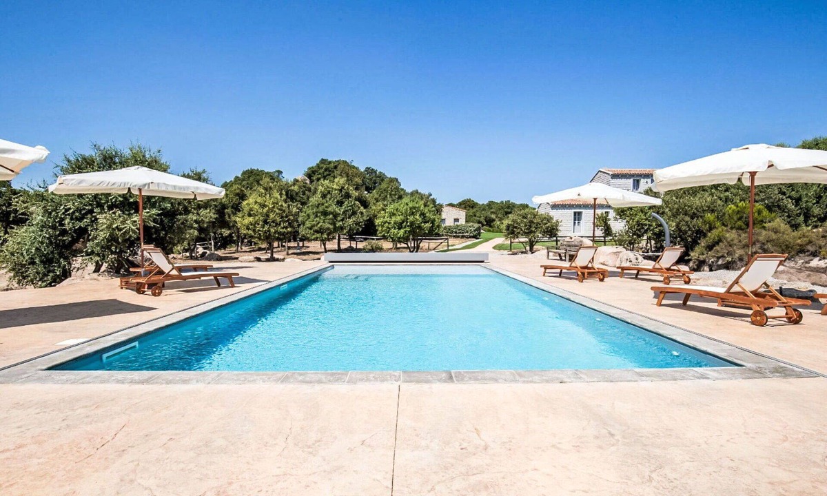 Calangianus Villa | Nice apartment in villa for 10 guests with pool, A/C, WIFI, TV, patio and pets allowed