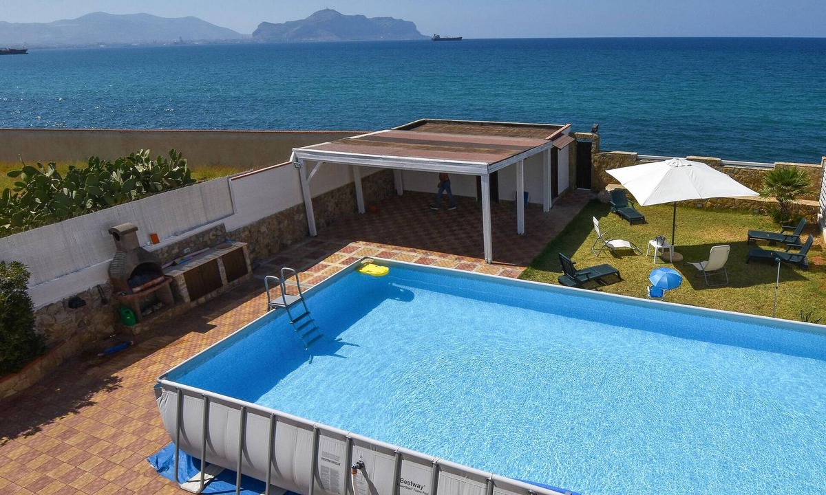 Ficarazzi House | Nice home in Ficarazzi with private swimming pool, can be inside or outside