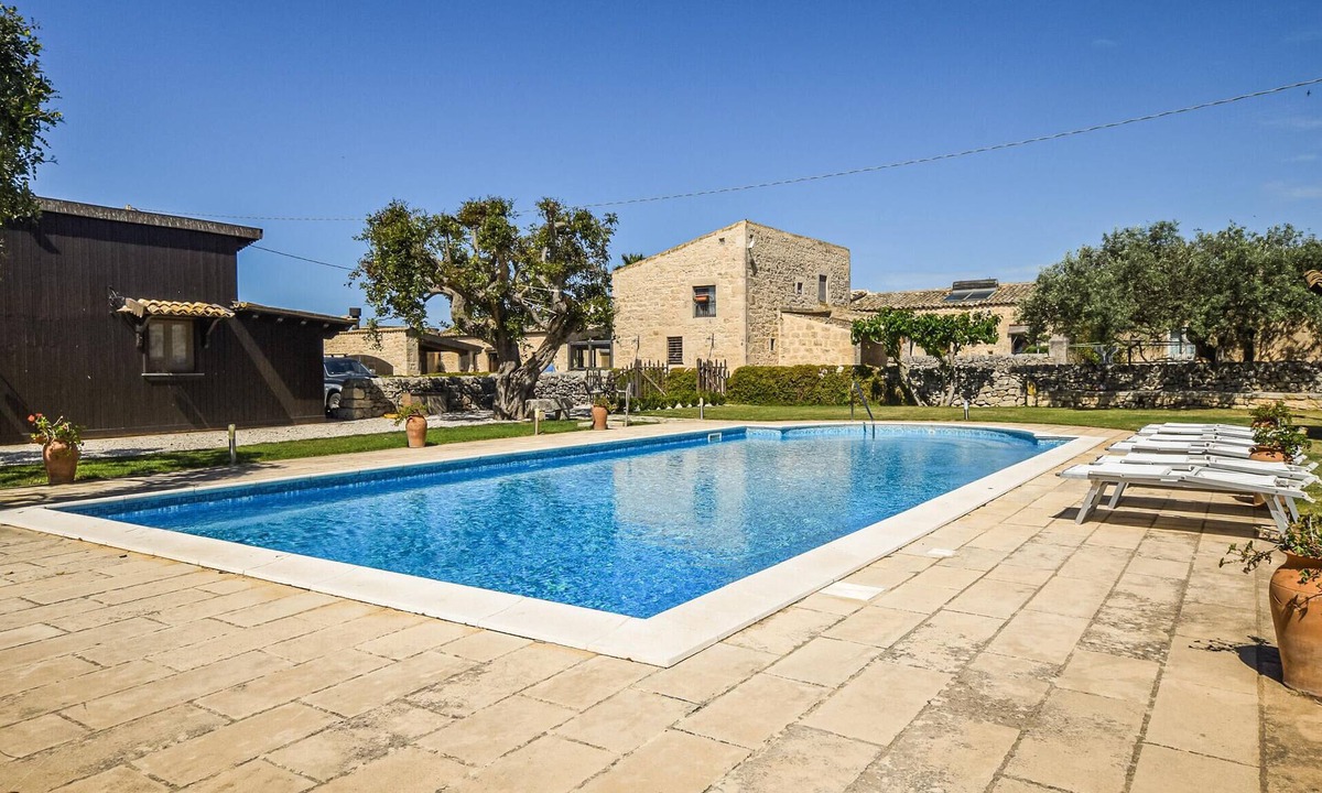Santa Croce Camerina House | Nice home in Santa Croce Camerina