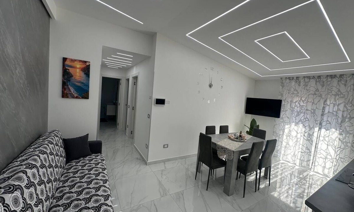 Nicotera Marina Apartment | Noemi Luxury Apartment * 2 Bedrooms * Wi-Fi * Near the Beach