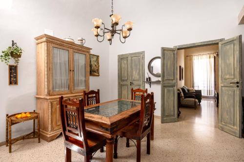 Old Town Apartment | Osterio Magno