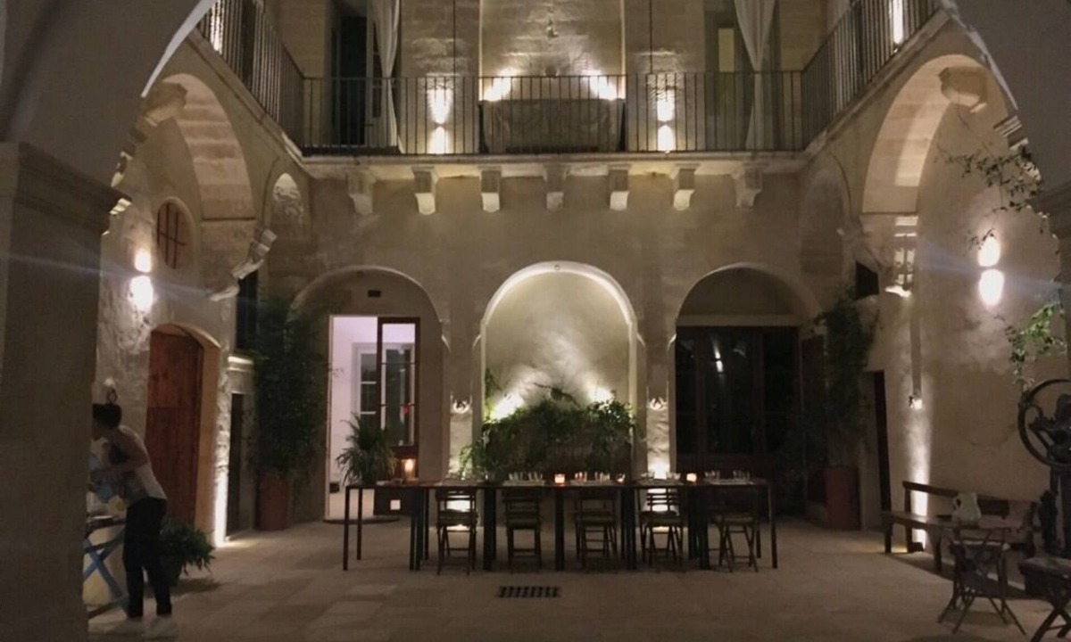 Centro Storico House | PALAZZO GARZIA - Dimora Storica