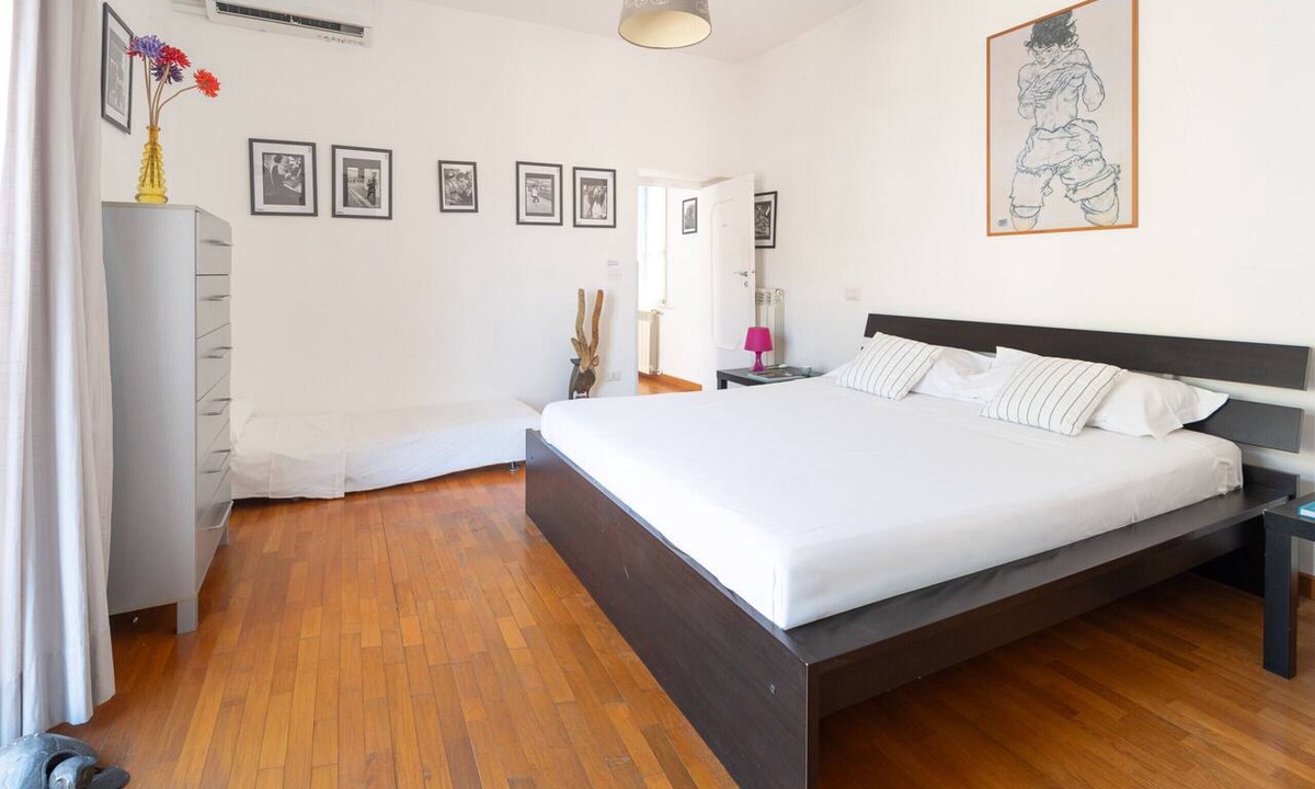 Quartieri Spagnoli Apartment | Panoramic Penthouse in Largo Baracche by Wonderful Italy