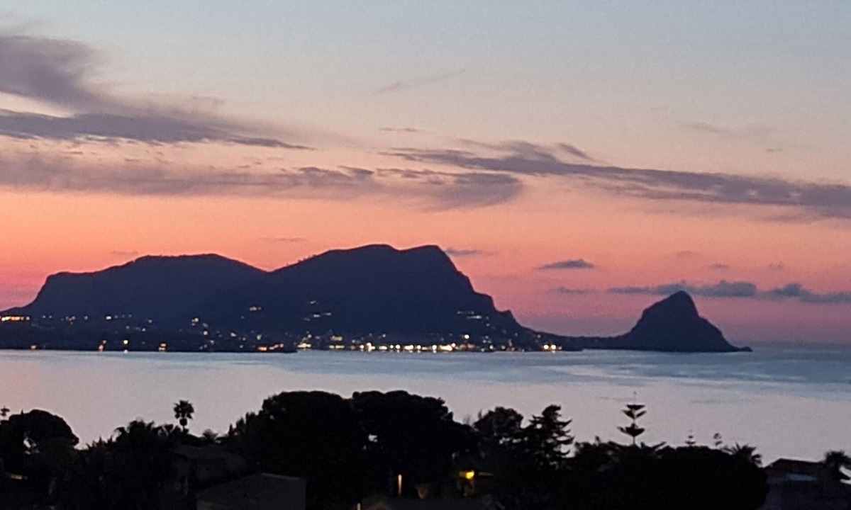 Torre Colonna-sperone Villa | Panoramic Villa Near The Sea
