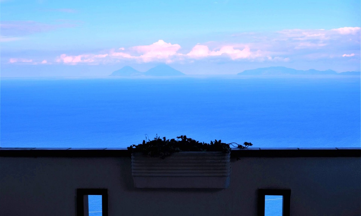 Naso House | Panoramic Villa with Aeolian View