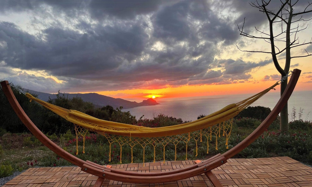 Pollina House | Panoramic villa with sunset and sea view