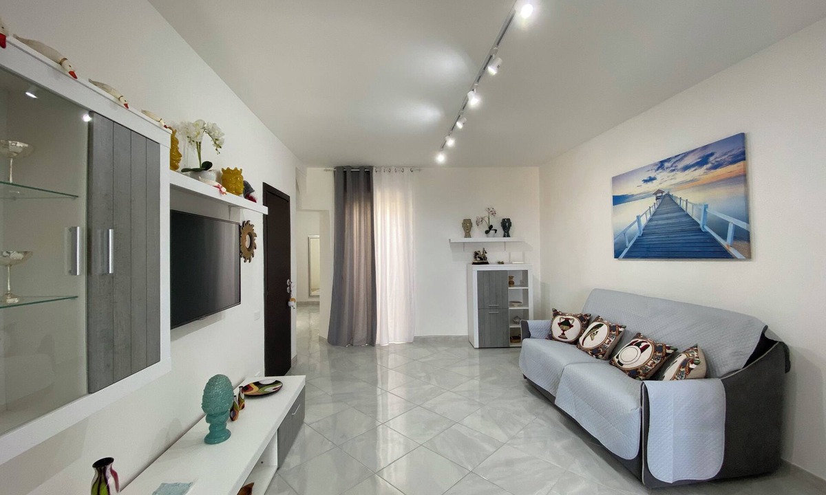 Palermo Apartment | Pearl Diva Apartment