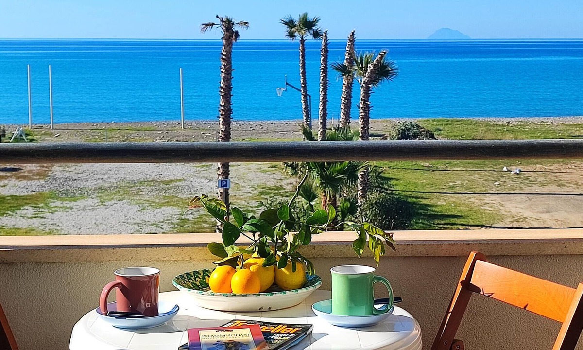 Sant'Agata di Militello Apartment | Pet friendly apartment in Sant'Agata di Militell
