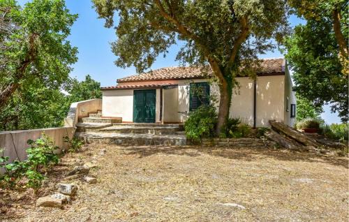Corleone House | Pet Friendly Home In Corleone With Wifi