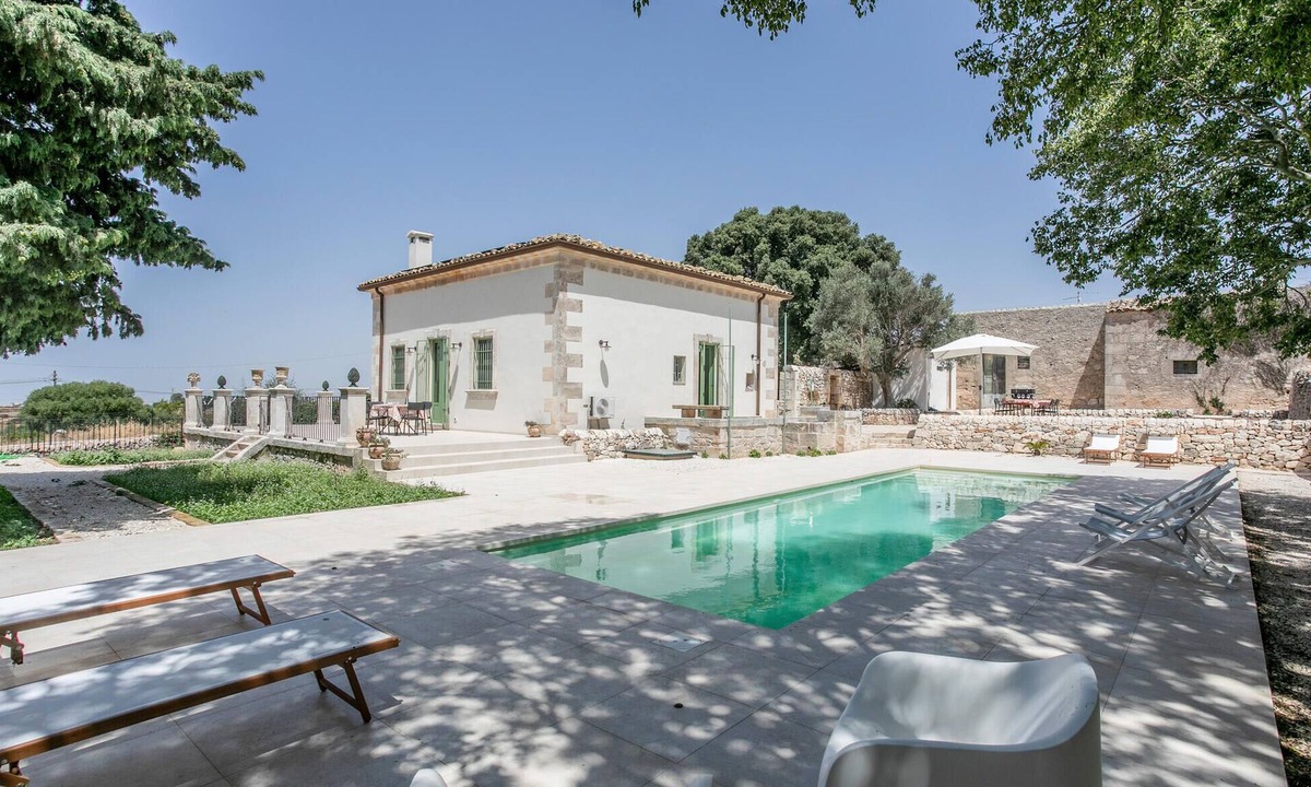 Ragusa House | Pet friendly home in Ragusa