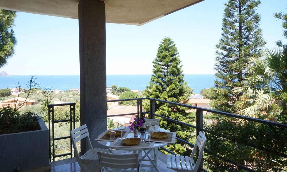 Torre Colonna-sperone Villa | Pet-Friendly Villa Capo Zafferano House with Sea View & Terraces
