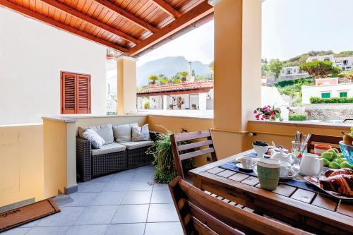Lacco Ameno Apartment | Petite Casa Caterina