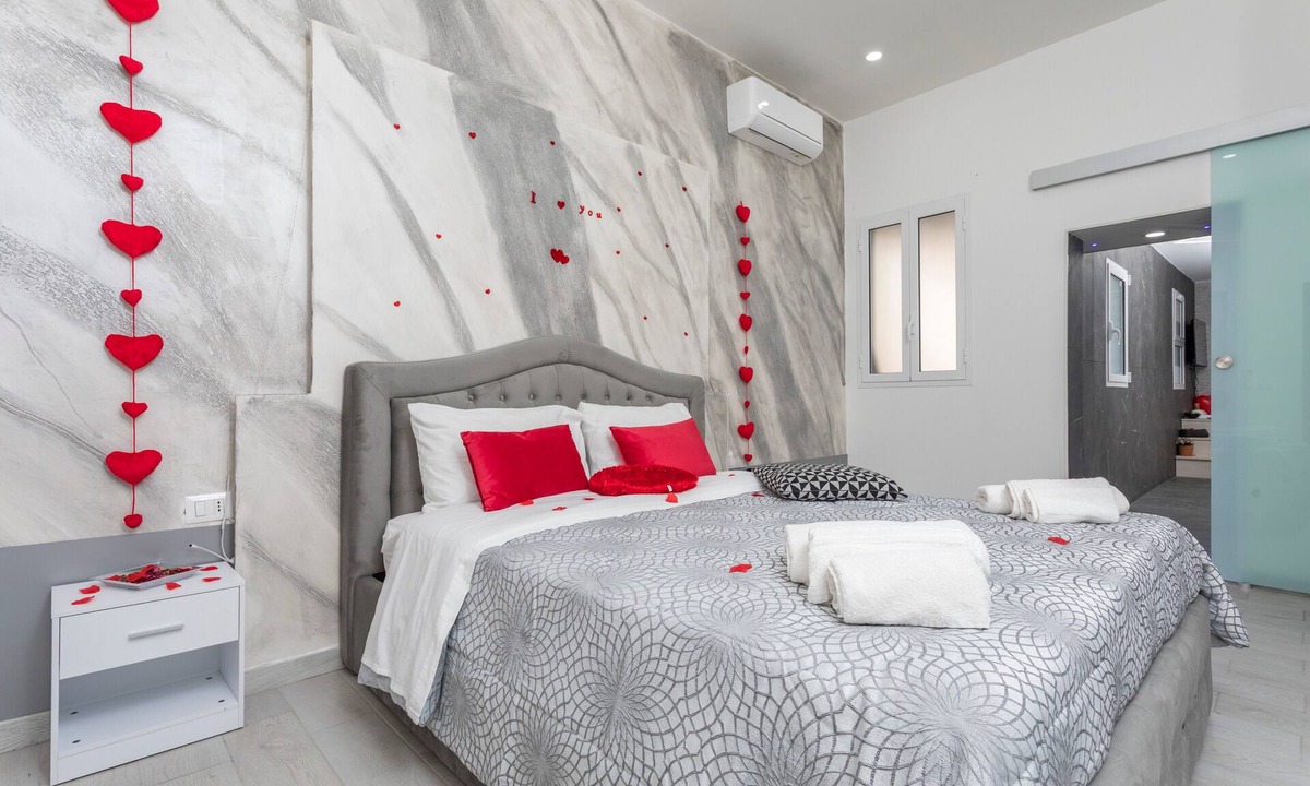 Misterbianco Bed & Breakfast | Pm House - Suite with Jacuzzi