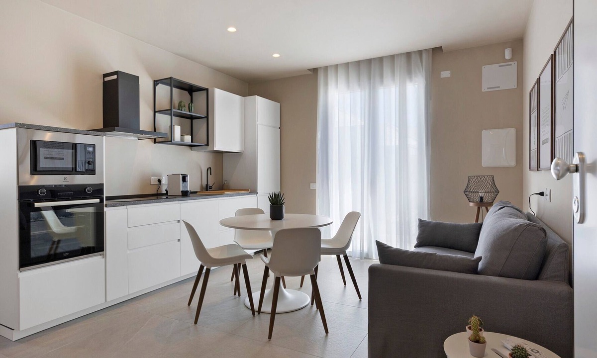 Porticello Apartment | 'Ponente' Apartment with Balcony, Wi-Fi and Air Conditioning