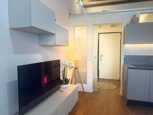 Quartiere XXIV Don Bosco Apartment | Porta Romana studio apartment near subway and QC Terme