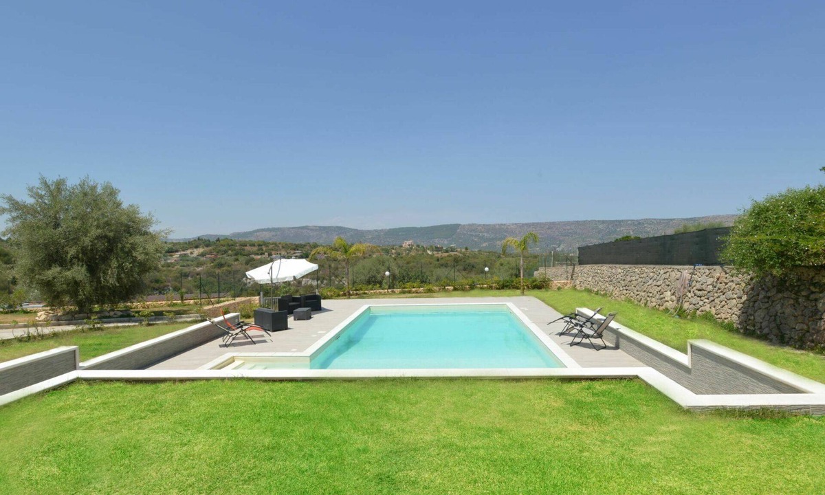 Solarino Villa | Private Villa with private pool, A/C, WIFI, TV, terrace, pets allowed, panoramic view, parking