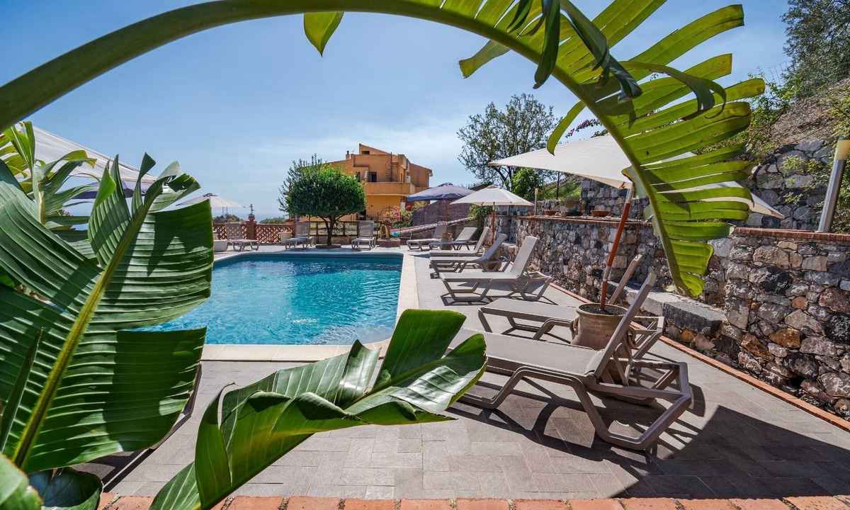 Taormina Villa | Private Villa with swimming pool for up to 28 guests