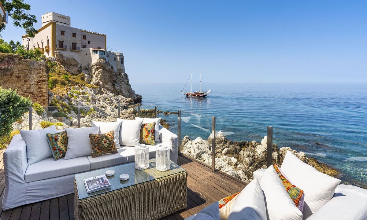 Santa Flavia House | Rais house with private access to the sea