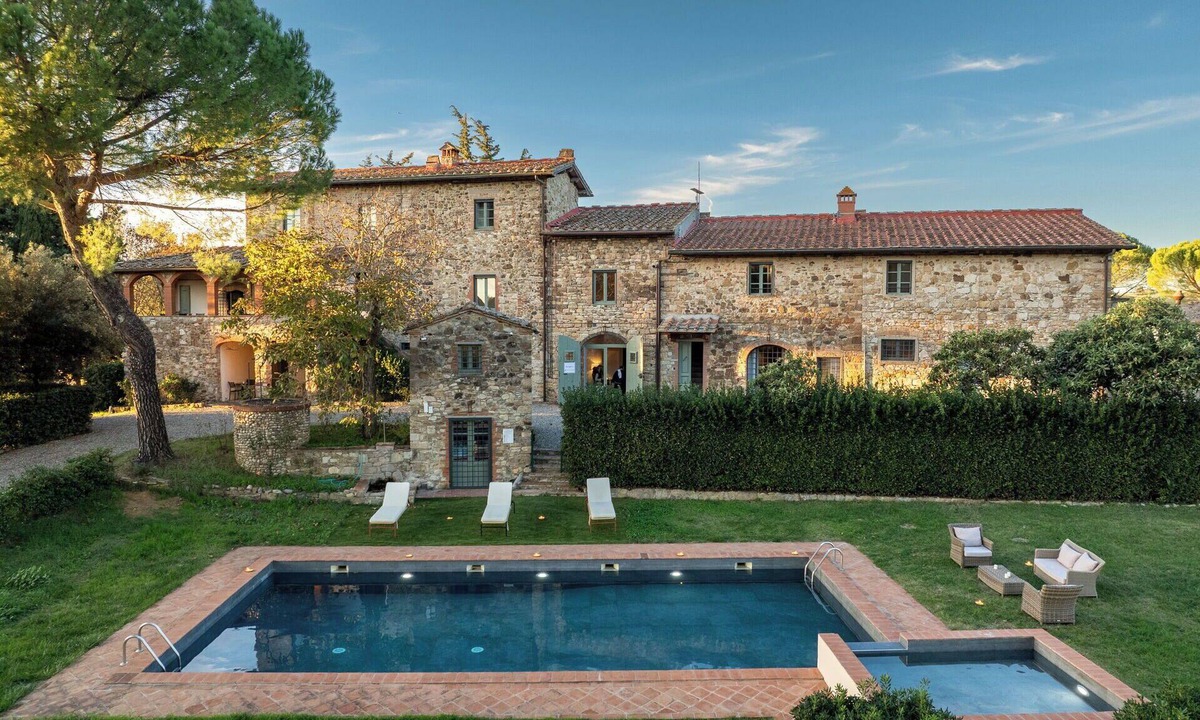Tavarnelle Val di Pesa Villa | Relais Badia a Passignano - Montepulciano Apartment