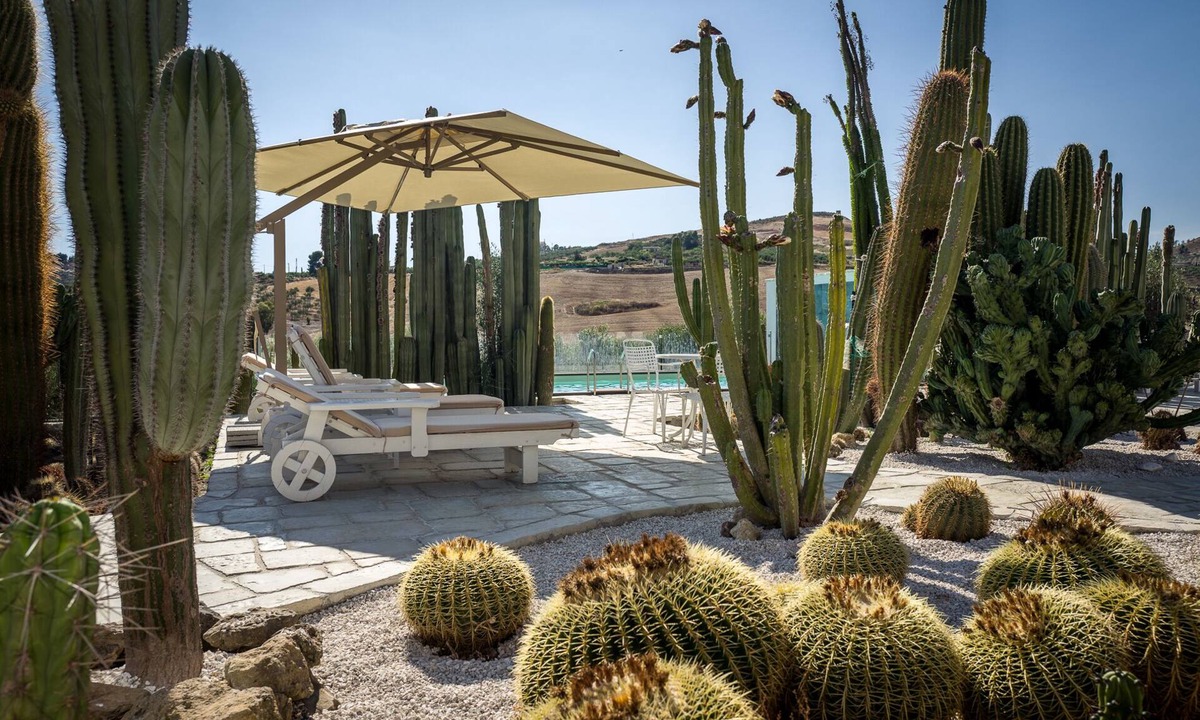 Favara Bed & Breakfast | Relais Garden Cactus B&B