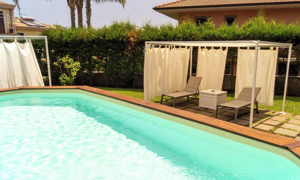 Aci Sant'Antonio Villa | Relax in nature near the Etna volcano, elegant rooms