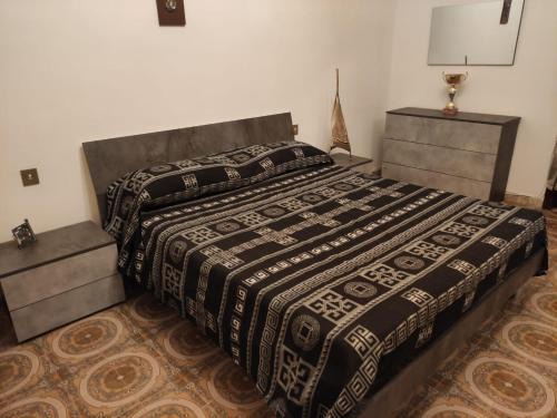 San Pier Niceto House | Remarkable 3-Bed House in San Pier Marina