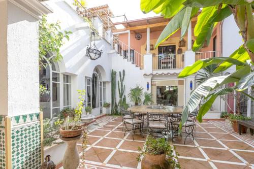 Trastevere Villa | Riad Riari