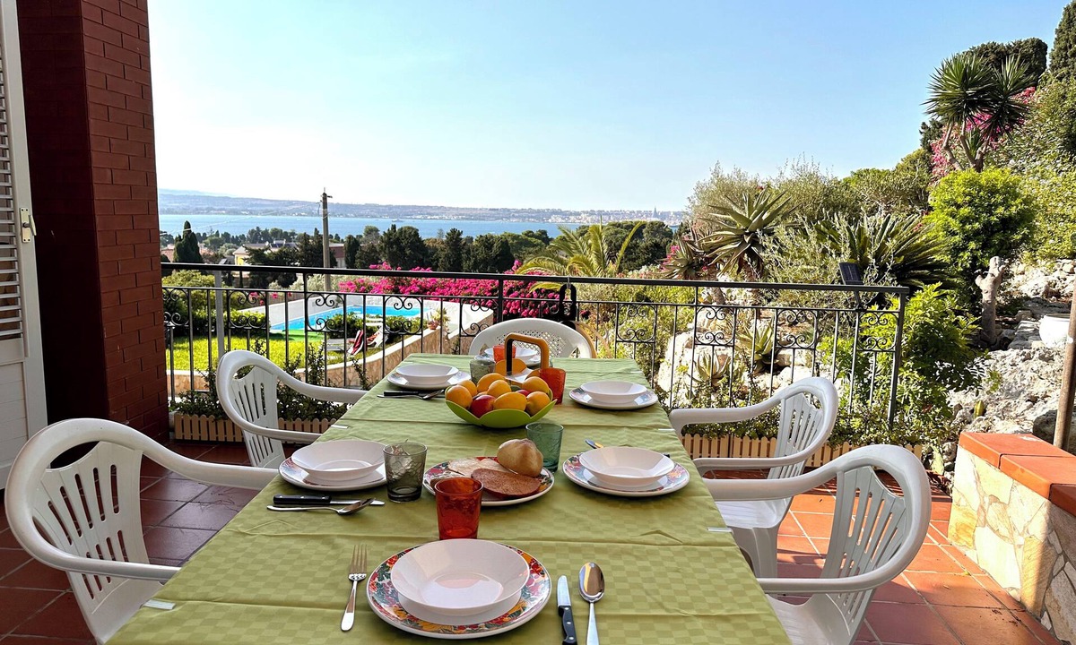 Isola Villa | Rock Garden Villa by Ortigia Apartments