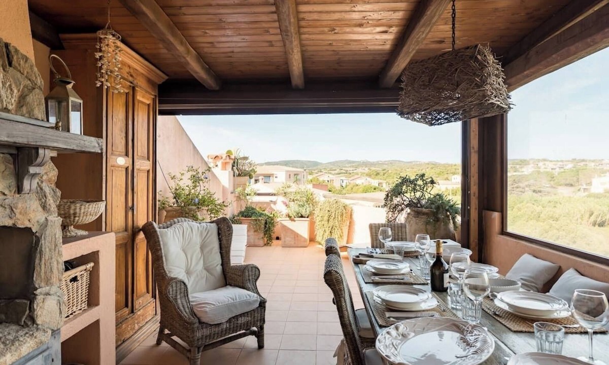 Porto Pozzo Apartment | Romantic apartment with sea view on the Maddalena archipelago.