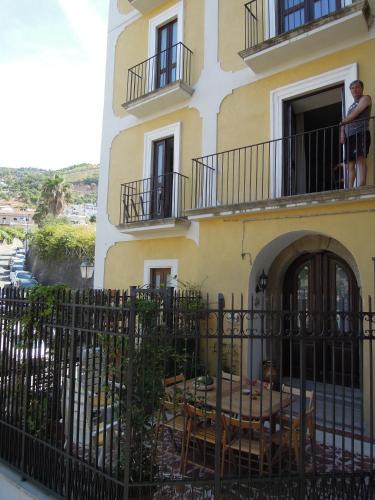 Paola House | Sant'Agostino Guest Rooms