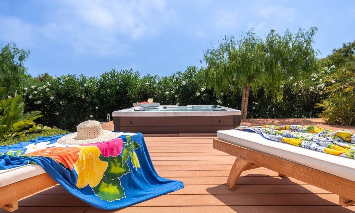 Menfi Villa | Scent Blue Sea Cottage - Blue Sea Cottage
