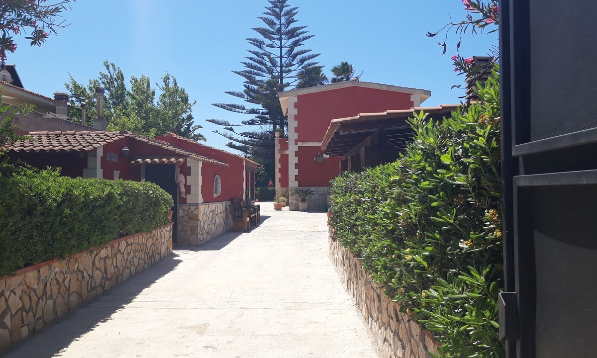 Granelli Villa | SEA FRONT HOUSE