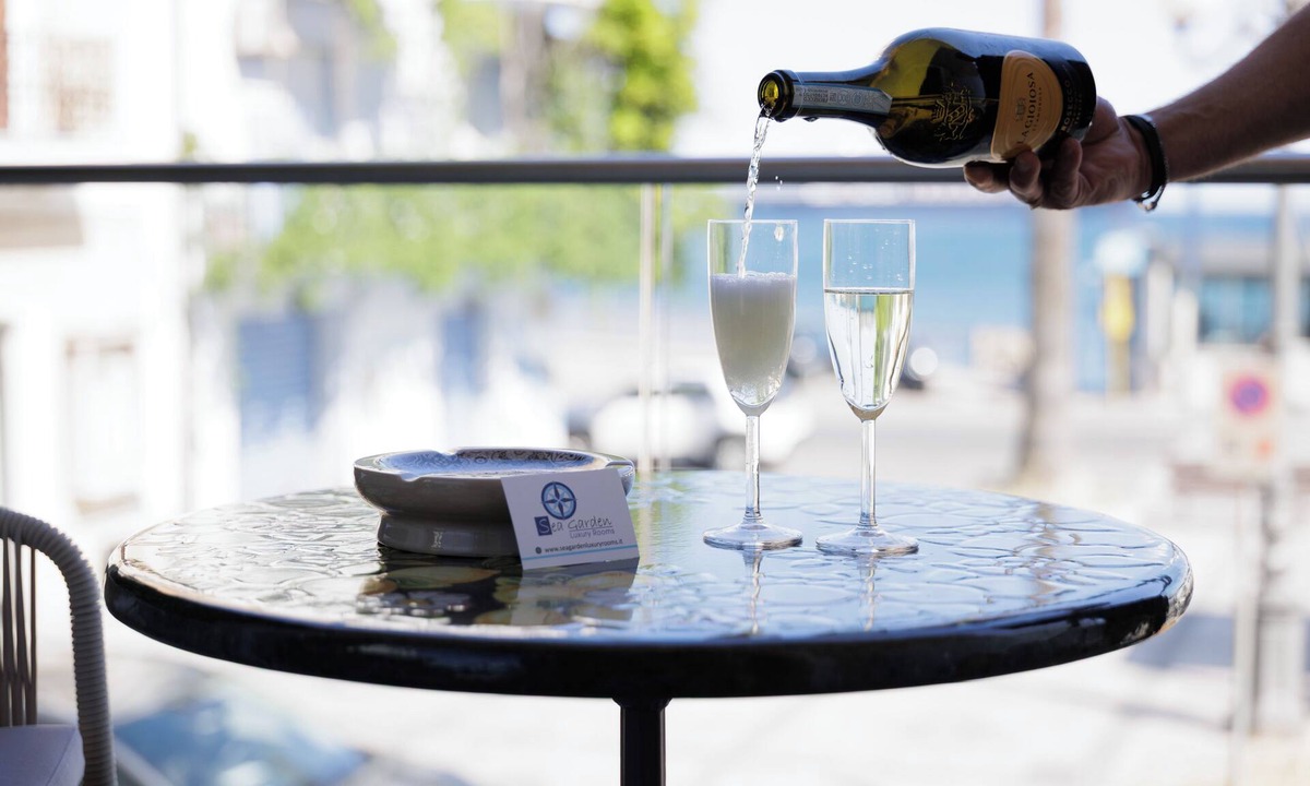 Giardini Naxos House | SEA GARDEN LUXURY ROOMS