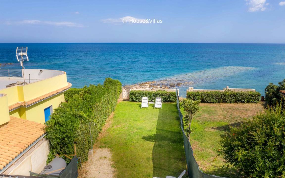 Avola Apartment | Sea Sound - Two Bedroom Apartment, Sleeps 4